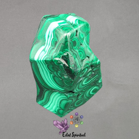 Forme libre en Malchite d'environ 374G