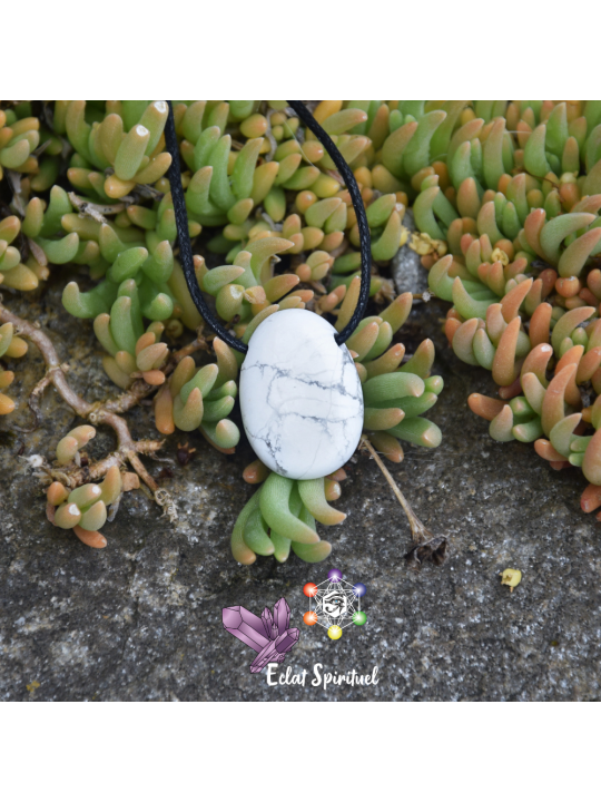 Howlite en pierre percée